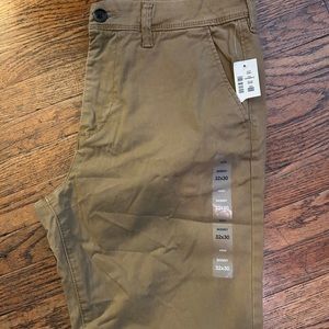 Skinny stretch khaki pants 32x30 Aeropostale